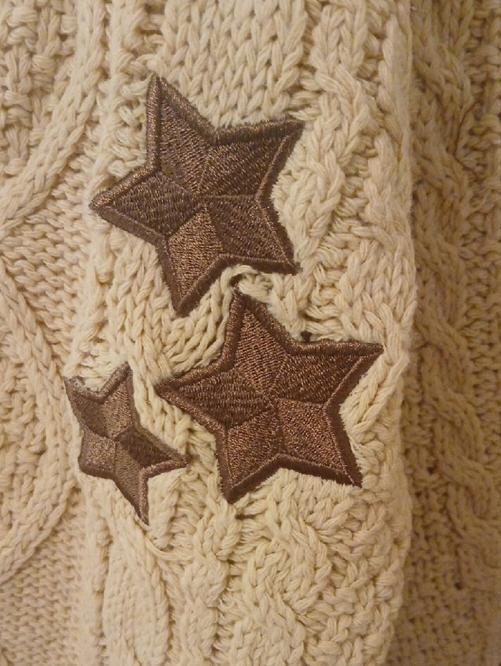 Taylor Swift Ladies Cream Cable Knit Cardigan with Brown Trim & Embroidery. - Picture 7 of 11